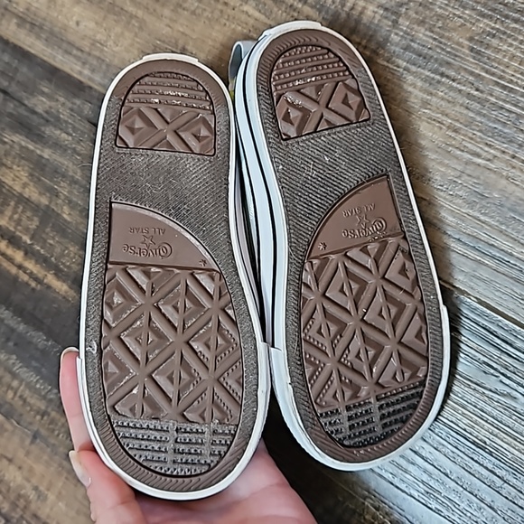 Toddler Chuck Taylor Converse - Picture 5 of 5